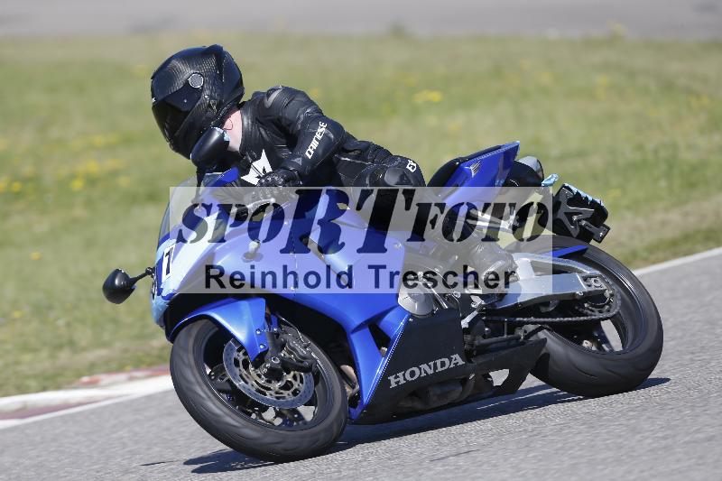 /15 22.05.2026  Plüss Moto Sport  Discover the Bike ADR /Gruppe gelb - Bike 2/61